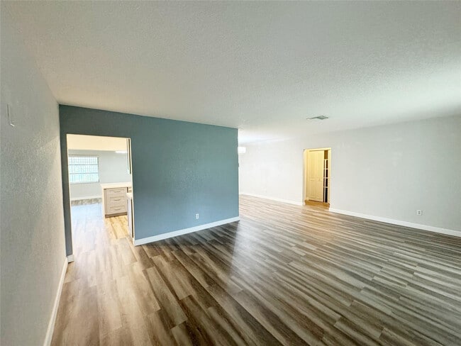 Building Photo - 9602 NW 72nd St