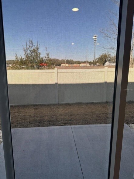 Building Photo - 8194 SW 67th Ave