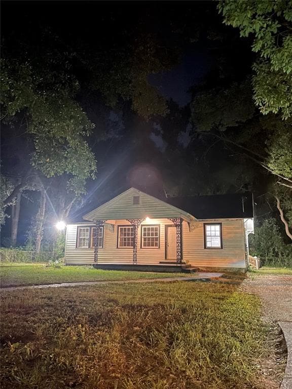 Building Photo - 615 Mohawk St