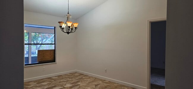 Building Photo - 2722 SW District Ave