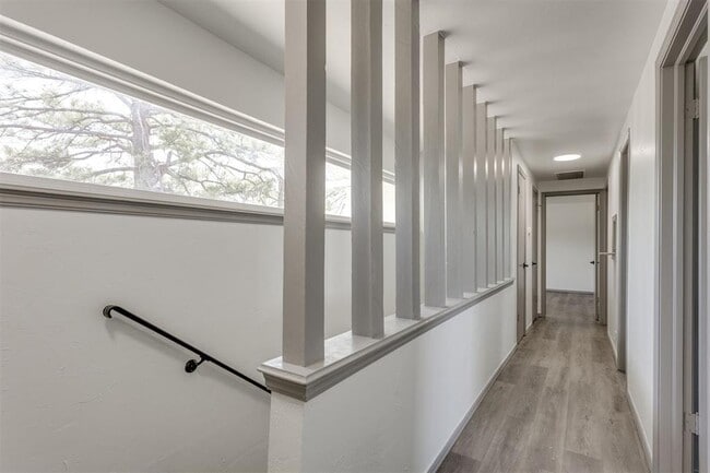 Building Photo - 2621 NW 121st St