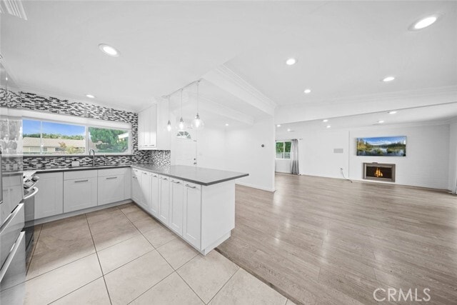 Building Photo - 10515 Valjean Ave