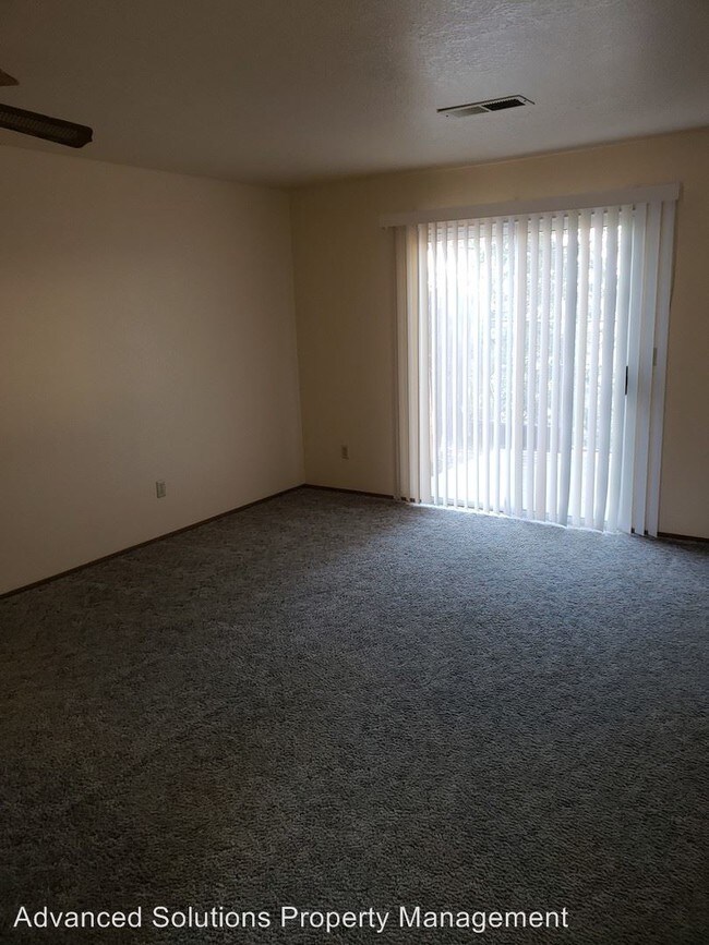 Building Photo - 5391 Valleyridge Dr