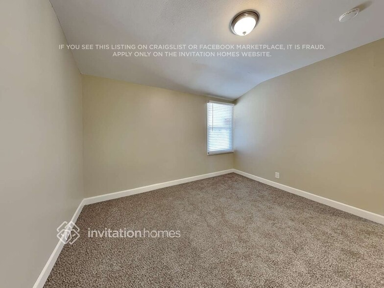 Building Photo - 6952 Donna Ave