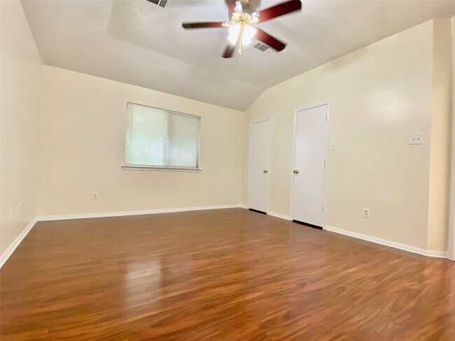 Building Photo - 20334 Linden Tree Dr