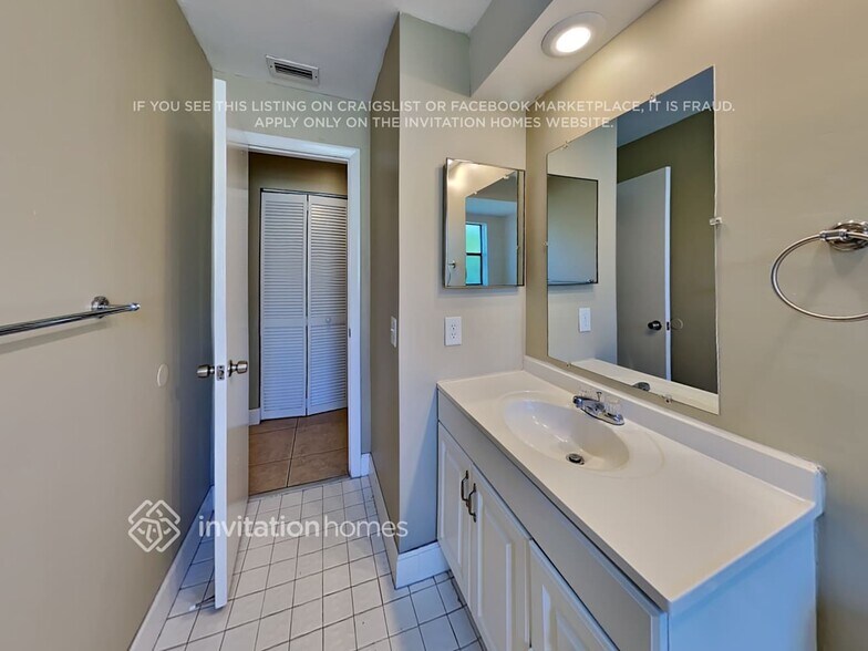 Building Photo - 14831 SW 50th Terrace