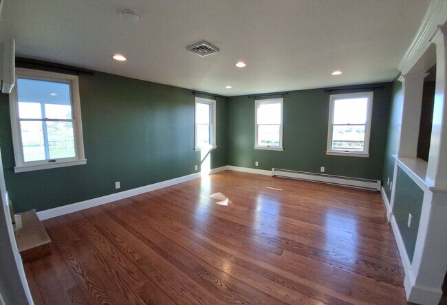 Building Photo - 2513 Donegal Springs Rd