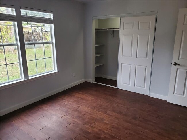 Building Photo - 807 Fernwood Cove