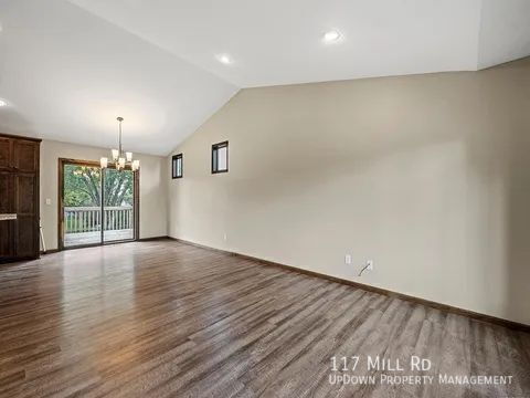 Building Photo - 117 Mill Rd