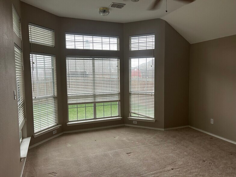 Building Photo - 5340 Warm Springs Trl