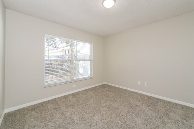 Building Photo - 1316 Whitewood Way