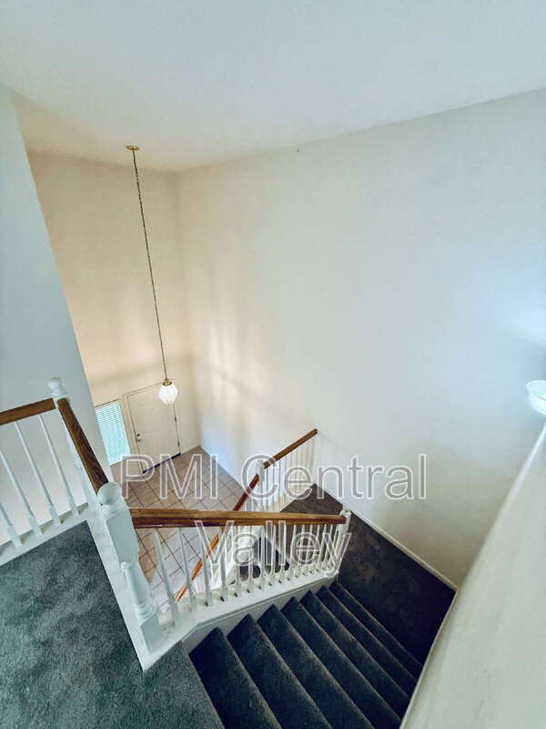 Building Photo - 2125 Carson Oak Ct