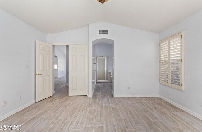 Building Photo - 4758 E Villa Maria Dr