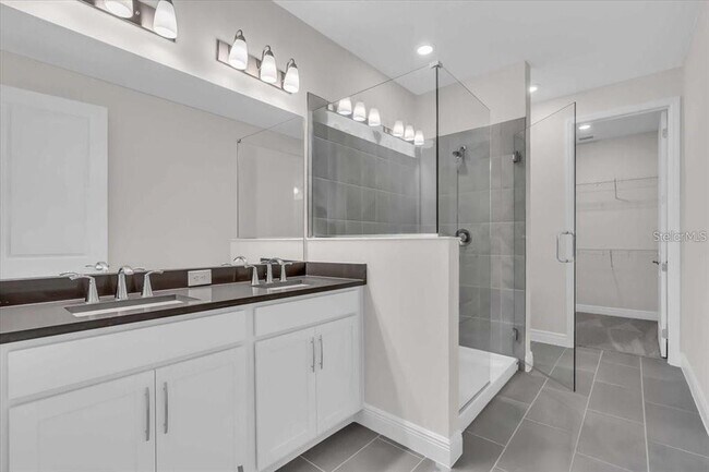 Building Photo - 9258 Gulf Hvn Dr