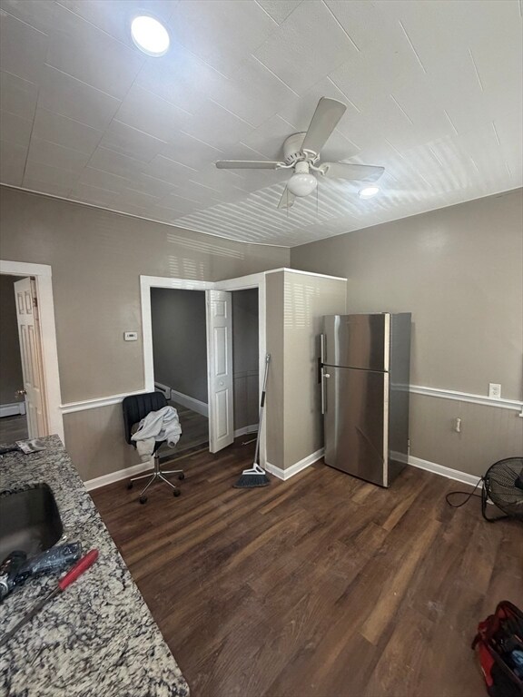 Building Photo - 531 Ash St