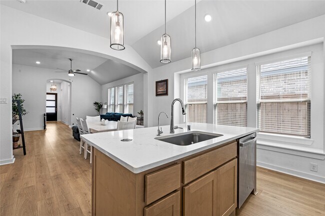 Building Photo - 7478 Cattail Fls Ln