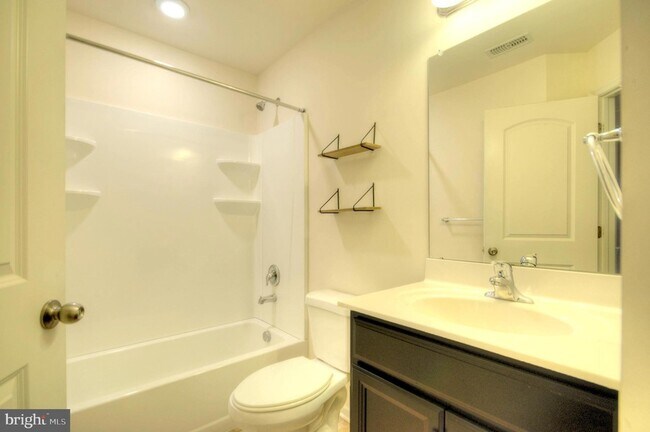 Building Photo - 58 Iron Gate Rd