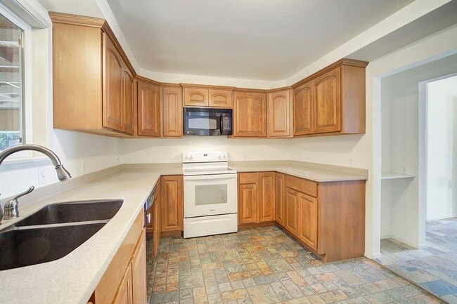 Building Photo - 3Bd/1.75Ba Edmonds House