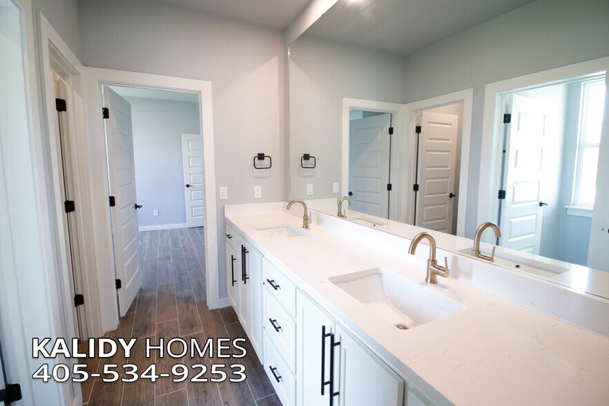 Building Photo - 1755 Kalidy Dr
