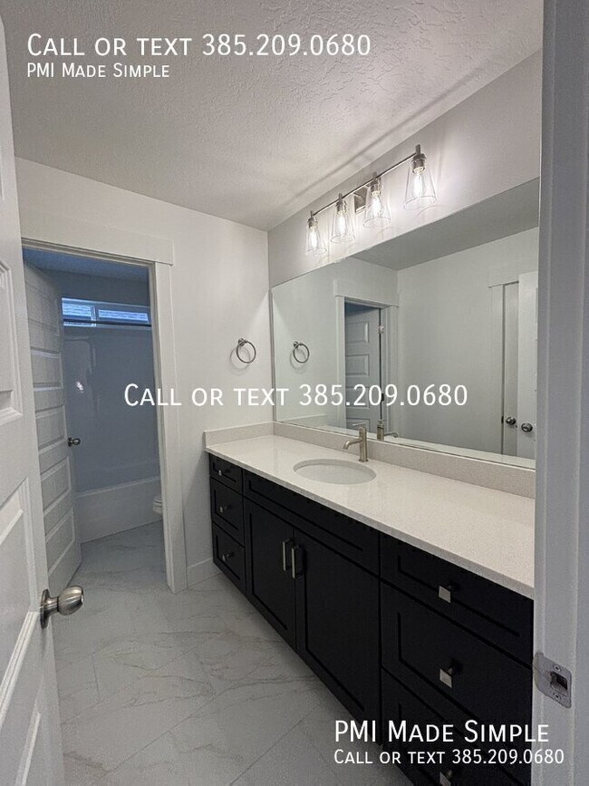 Building Photo - 4009 W 1180 N