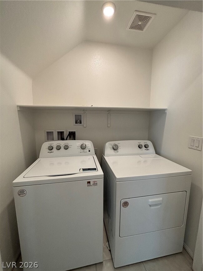 Building Photo - 5672 Sartorial St