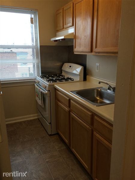 Building Photo - 439 N Frederick Ave