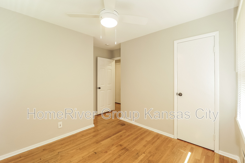 Building Photo - 4722 Overton Ave
