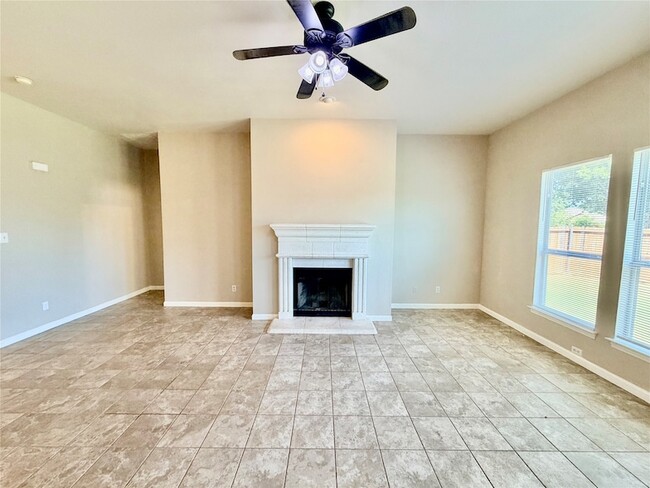Building Photo - 1412 La Mirada