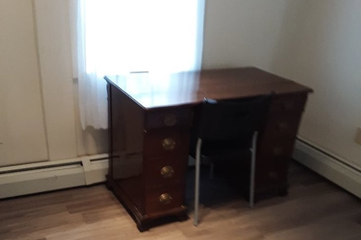 Apt 2 - BR 2 desk - 523 E State St