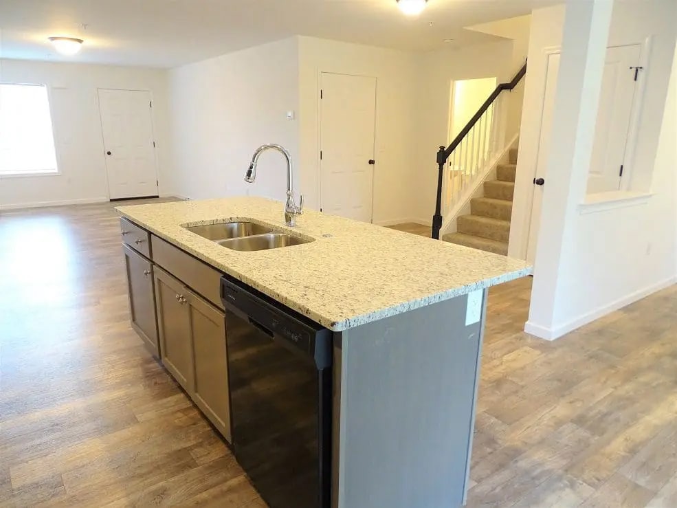 Building Photo - 434 Masonic Dr