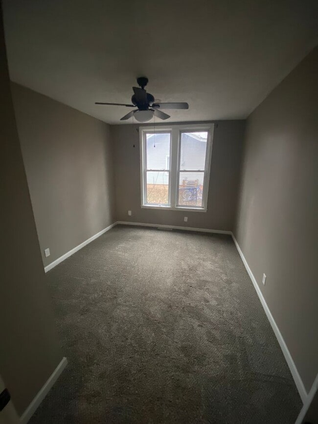 Building Photo - 2228 N Concord Ave