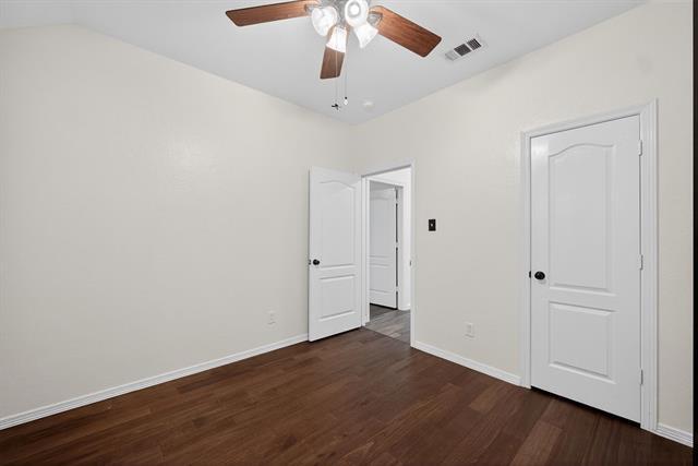 Building Photo - 313 Cave River Dr