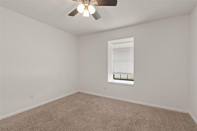 Building Photo - 3516 Glenview Dr