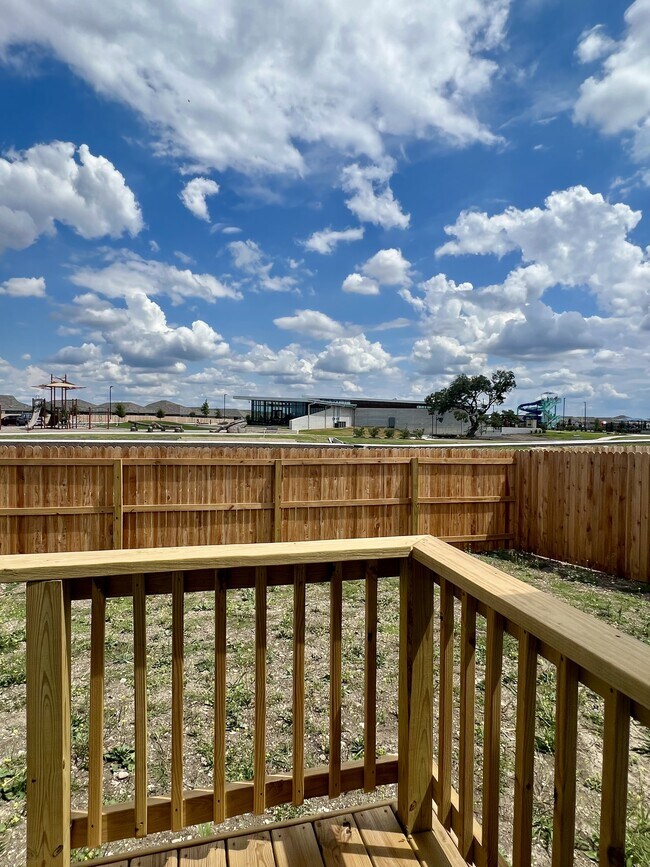Building Photo - 9175 Trails End