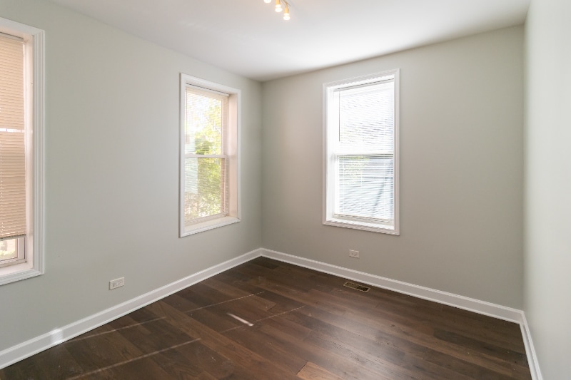 Building Photo - 619 E Groveland Park