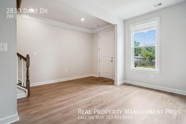 Building Photo - 2830 Dart Dr