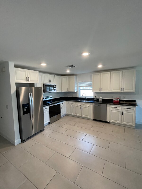 Building Photo - 3838 Kelly St