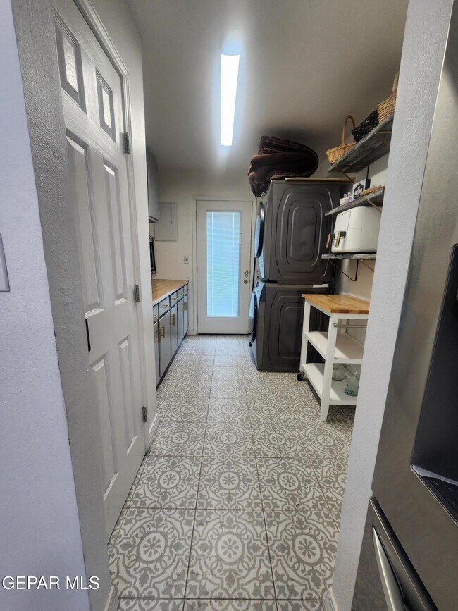 Building Photo - 9008 Turrentine Dr