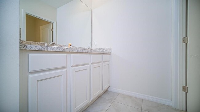 Building Photo - 326 Meadowbrook Blvd