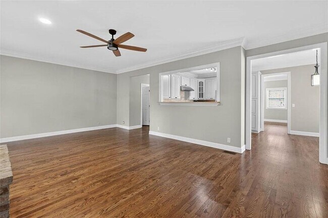 Building Photo - 110 Newfield St