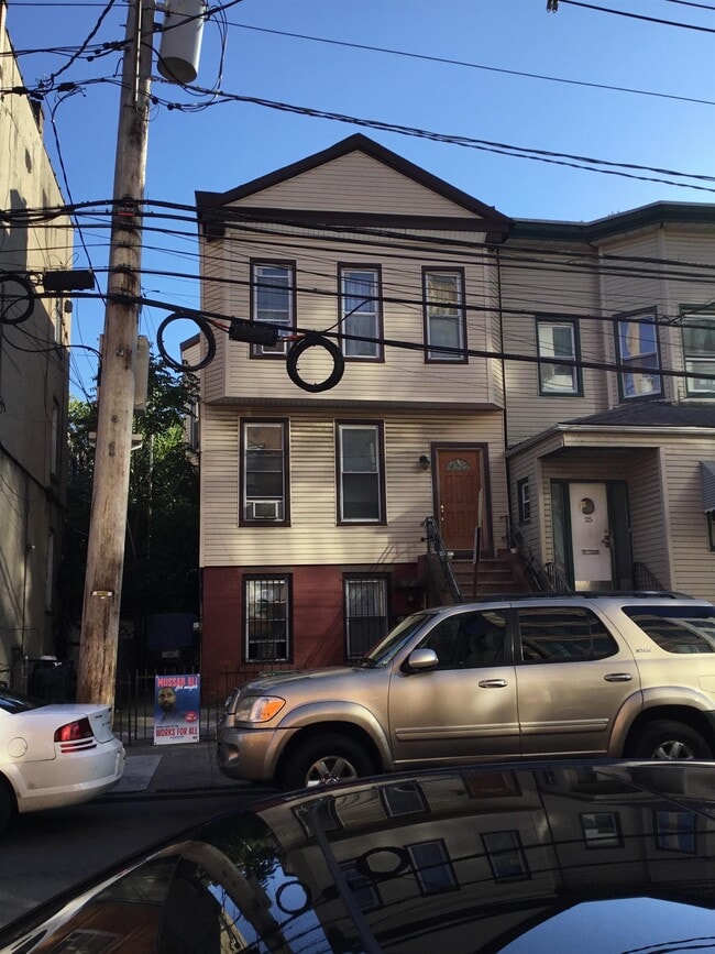 Primary Photo - 23 Vroom St