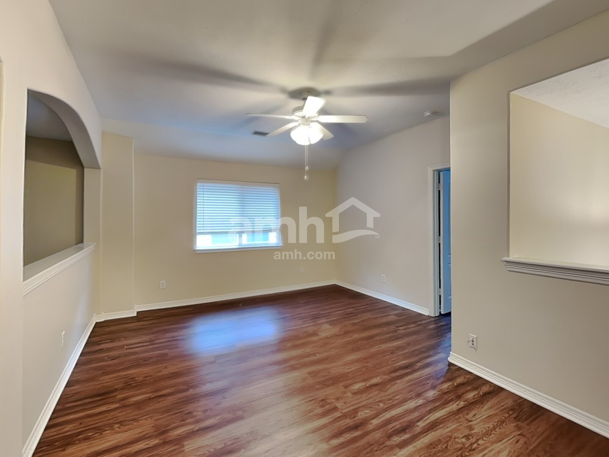 Building Photo - 38011 W Sulphur Creek Dr