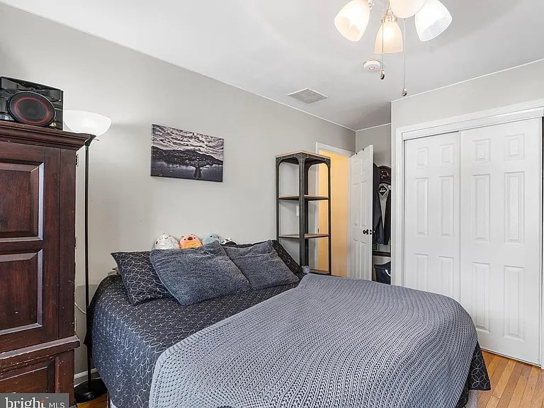 Building Photo - 5 Valley View Ct