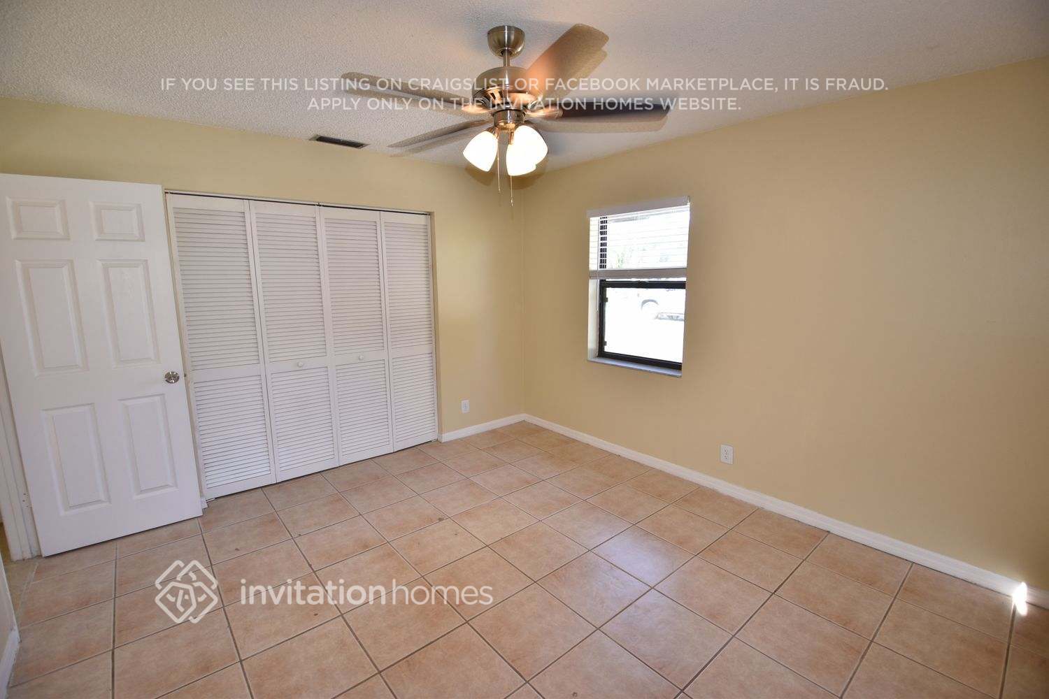 Building Photo - 9014 Fashion Pl