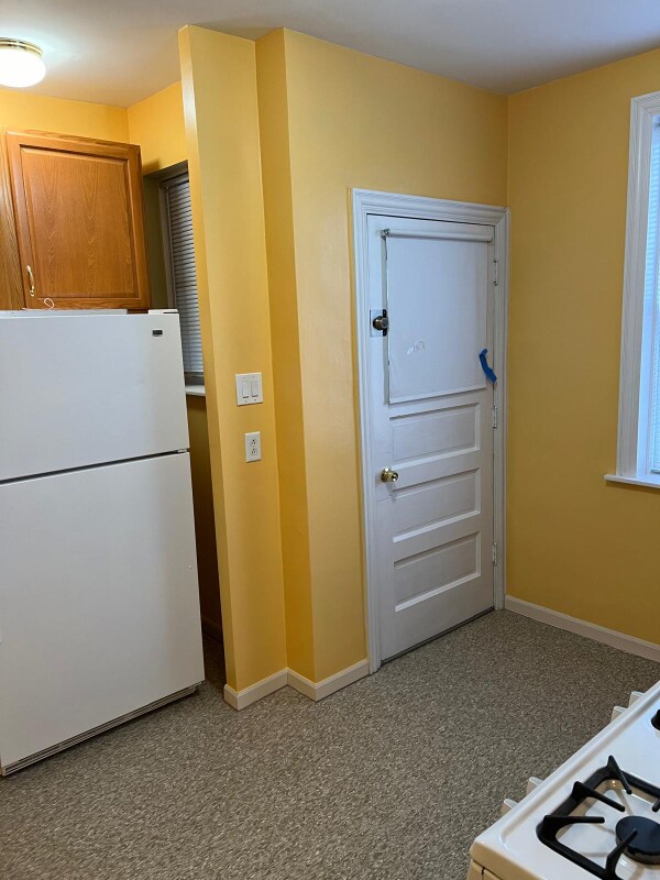 Primary Photo - 3921 N Laramie Ave
