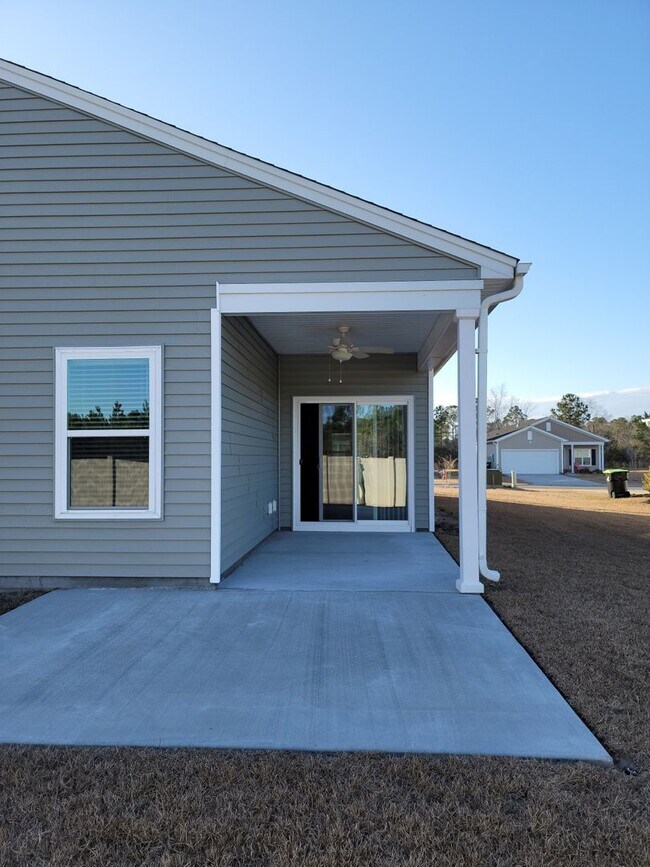 Building Photo - Coastal Point