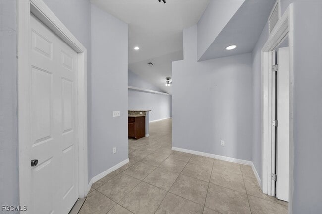Building Photo - 1619 SW 33rd St
