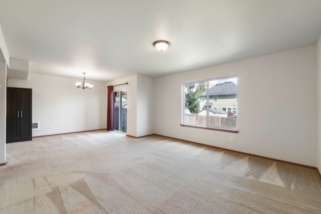 Building Photo - 11727 9th Ave Ct E