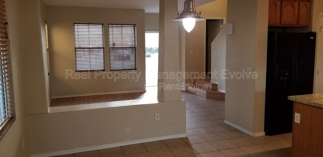 Building Photo - 7006 S 40th Ave