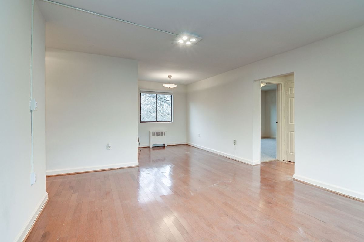 Building Photo - 4733 1st St SW